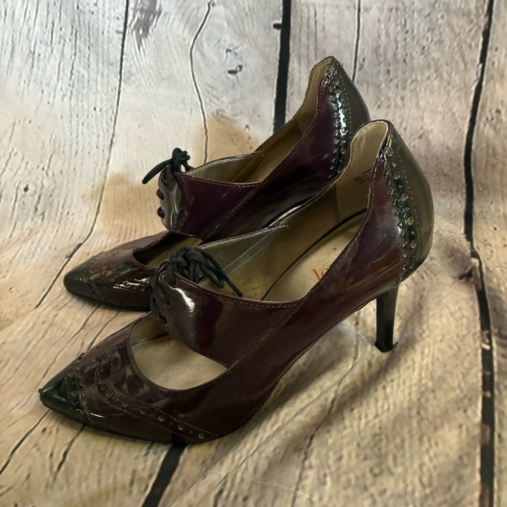 Levity Retro Burgundy/Black Faux Oxford Cutout WingTip Brogue Patent Heels Sz 7